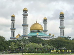 斯里巴加湾市天气预报